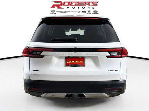 Certified 2024 Toyota Grand Highlander AWD image 12
