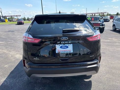 Used 2024 Ford Edge SEL w/ Convenience Package AWD/4WD image 4