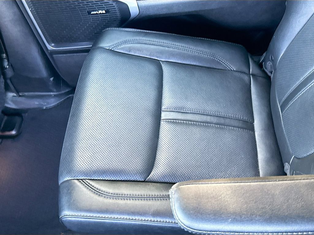 Used 2024 Jeep Wagoneer Series III AWD/4WD image 29