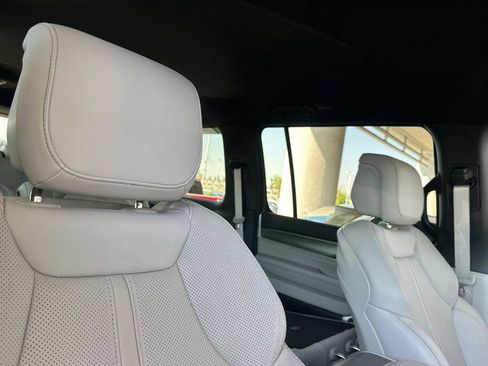 New 2026 Jeep Grand Wagoneer L 2WD image 17