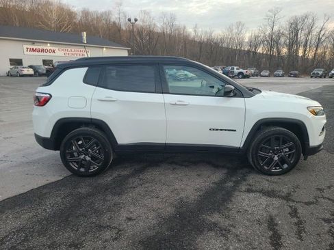 New 2026 Jeep Compass Limited w/ Sun, Sound & Navigation Group AWD/4WD image 6