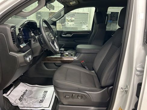 Used 2025 GMC Sierra 1500 Elevation w/ X31 Off-Road Package image 11
