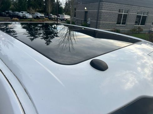 Used 2016 Ford F150 Lariat image 28