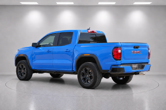 Used 2025 GMC Canyon Elevation w/ Convenience Package AWD/4WD image 5