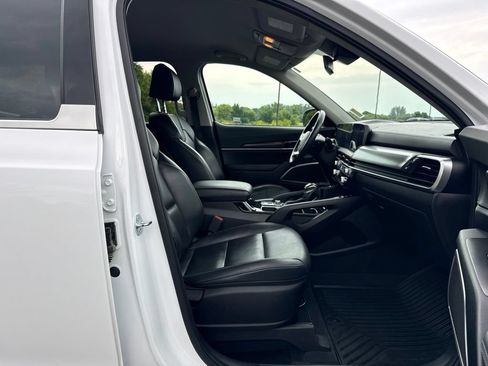Used 2024 Kia Telluride S AWD/4WD image 11
