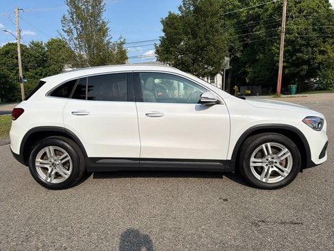 Used 2023 Mercedes-Benz GLA 250 4MATIC image 8