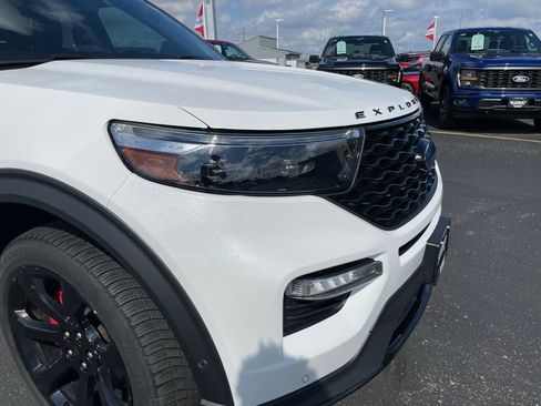 Used 2022 Ford Explorer ST w/ Equipment Group 401A AWD/4WD image 39