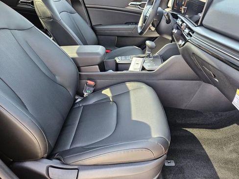 New 2026 Kia Sportage EX AWD/4WD image 11