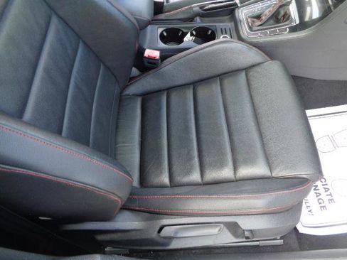 Used 2015 Volkswagen GTI Autobahn w/ Lighting Package (SEL) image 38