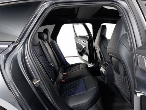 Used 2025 Audi RS 6 performance AWD/4WD image 47