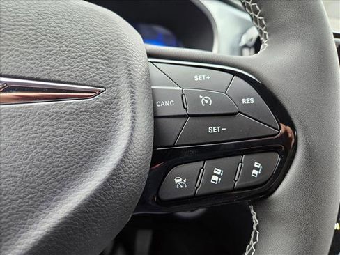 New 2026 Chrysler Pacifica Limited w/ S Appearance Package image 15