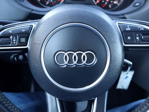 Used 2017 Audi Q3 2.0T Premium image 19
