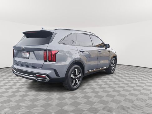 Used 2021 Kia Sorento S image 5