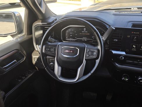 Used 2024 GMC Sierra 1500 SLT image 15