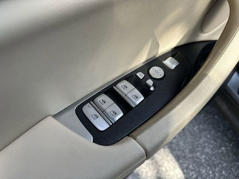 Certified 2023 BMW X3 sDrive30i w/ Premium Package image 17