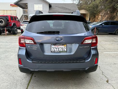 Used 2015 Subaru Outback 2.5i Limited image 6