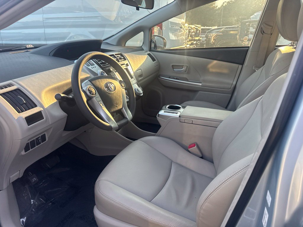 Used 2013 Toyota Prius V Two FWD image 3