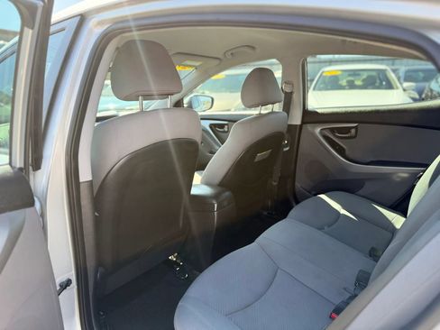 Used 2013 Hyundai Elantra GLS image 24