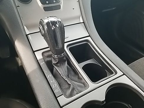 Used 2018 Ford Taurus SEL image 22