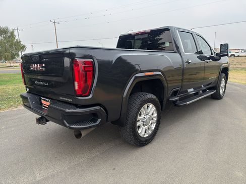 Used 2020 GMC Sierra 3500 Denali w/ Denali Ultimate Package AWD/4WD image 9