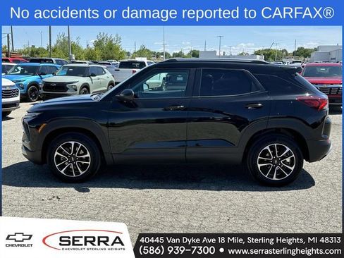 Certified 2024 Chevrolet TrailBlazer LT w/ LT Cold Weather Package FWD image 2