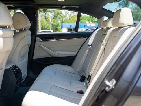 Used 2022 BMW 530i w/ Convenience Package RWD image 49