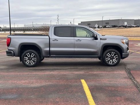 Used 2021 GMC Sierra 1500 AT4 w/ AT4 Premium Package image 2