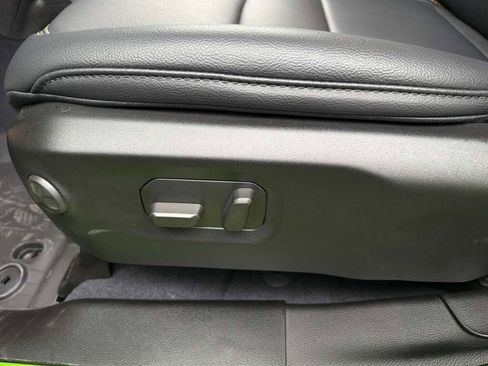 New 2025 Jeep Gladiator Sport image 27