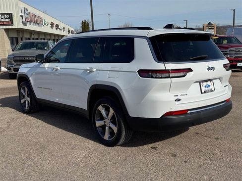 Used 2021 Jeep Grand Cherokee L Limited w/ Luxury Tech Group II image 4