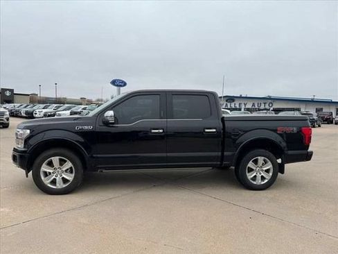 Used 2019 Ford F150 Platinum w/ Equipment Group 701A Luxury AWD/4WD image 3