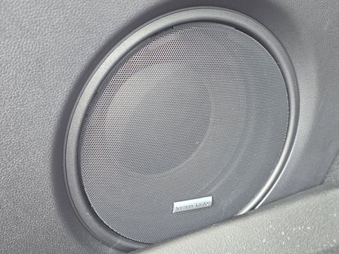 Used 2025 Subaru Outback Touring image 8