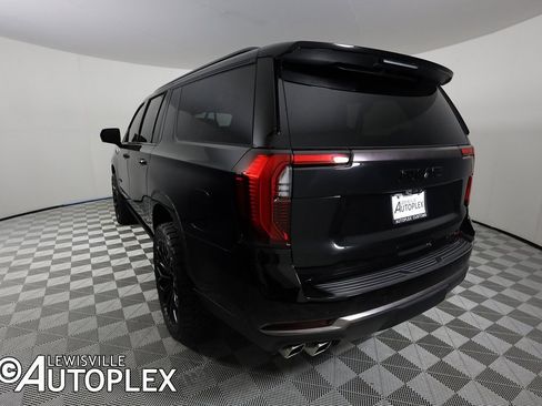 Used 2025 GMC Yukon XL AT4 Ultimate image 7