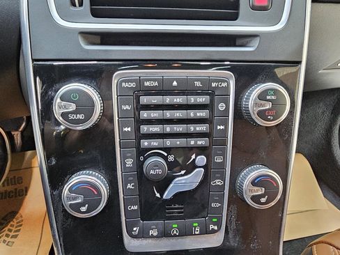 Used 2015 Volvo S60 T6 Platinum image 30