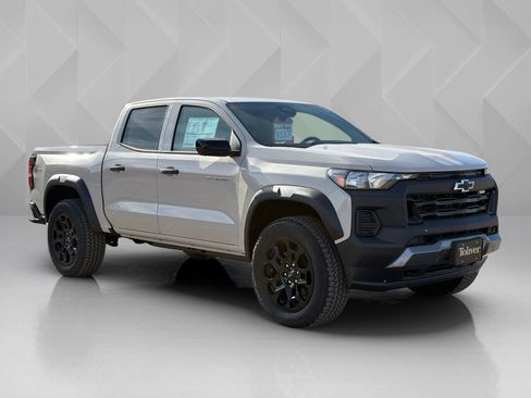 New 2026 Chevrolet Colorado Trail Boss AWD/4WD image 3