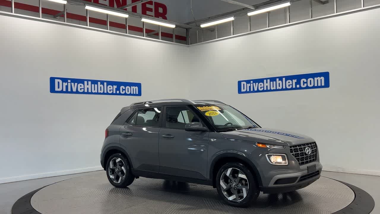 Used 2022 Hyundai Venue SEL FWD image 4
