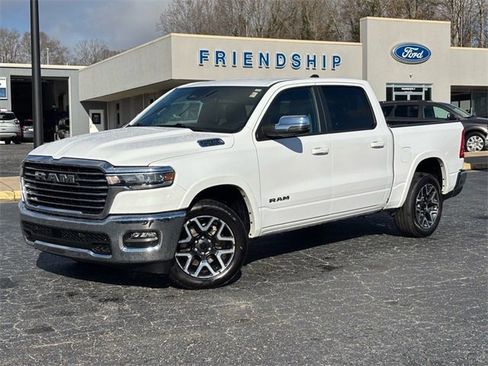 Used 2025 RAM 1500 Laramie image 2