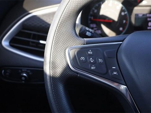 Used 2024 Chevrolet Malibu LT image 11