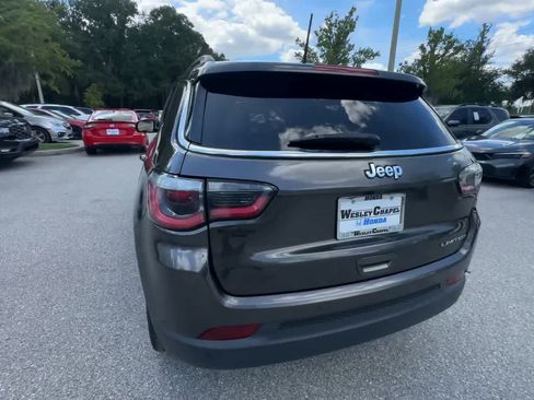 Used 2018 Jeep Compass Limited w/ Navigation Group FWD image 7