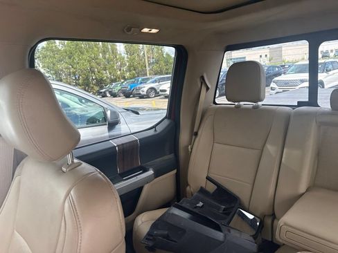 Used 2015 Ford F150 Lariat w/ Equipment Group 502A Luxury AWD/4WD image 20