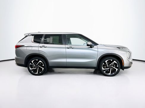 Used 2024 Mitsubishi Outlander SE AWD/4WD image 10