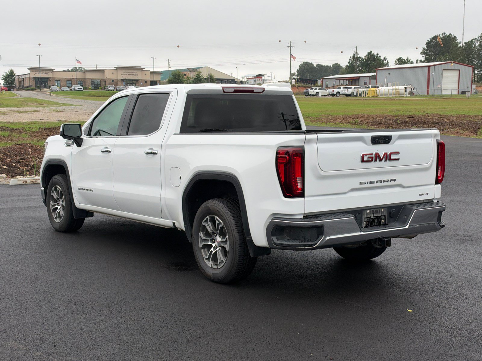 Used 2025 GMC Sierra 1500 SLT AWD/4WD image 7