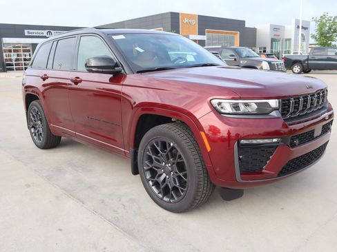 New 2026 Jeep Grand Cherokee Summit w/ Obsidian Package AWD/4WD image 1