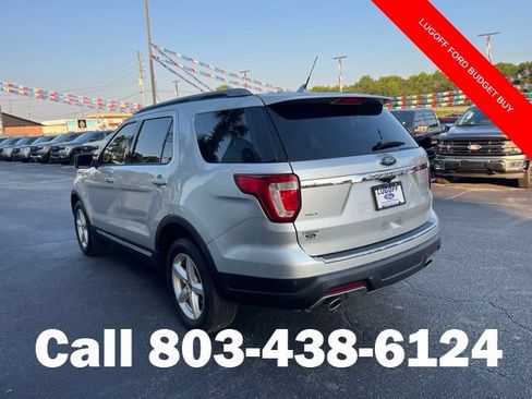 Used 2018 Ford Explorer XLT w/ Equipment Group 201A FWD image 34