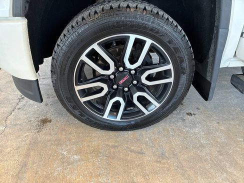 Used 2014 GMC Sierra 1500 SLT w/ All-Terrain Package AWD/4WD image 28