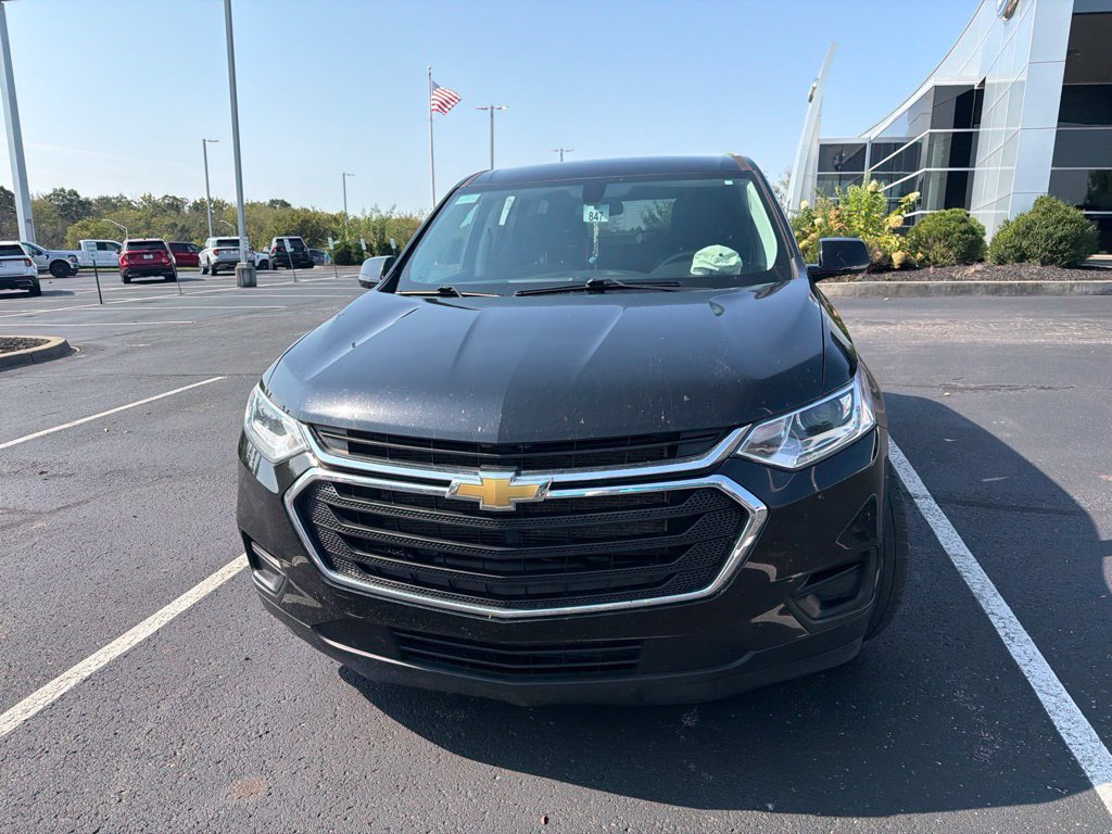 Used 2021 Chevrolet Traverse LS w/ LPO, Floor Liner Package FWD image 2