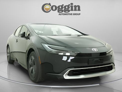 New 2026 Toyota Prius Plug-In Hybrid image 28