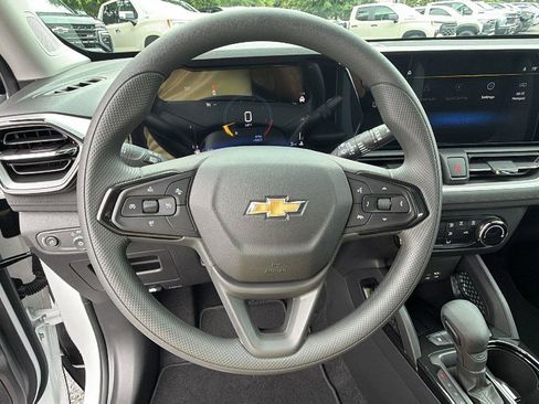 New 2026 Chevrolet TrailBlazer LS w/ LS Convenience Package FWD image 19