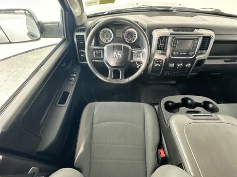 Used 2021 RAM 1500 Tradesman w/ Tradesman SXT Package RWD image 9