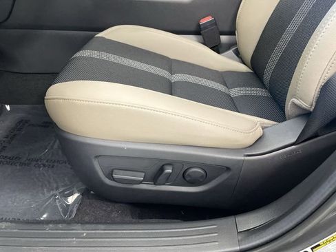 Certified 2025 MAZDA CX-50 AWD 2.5 S w/ Accent Package image 21