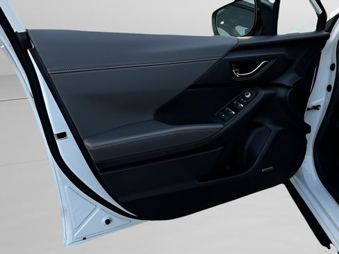 Used 2024 Subaru Crosstrek 2.5i Limited w/ Crosstrek Mirror Package image 20